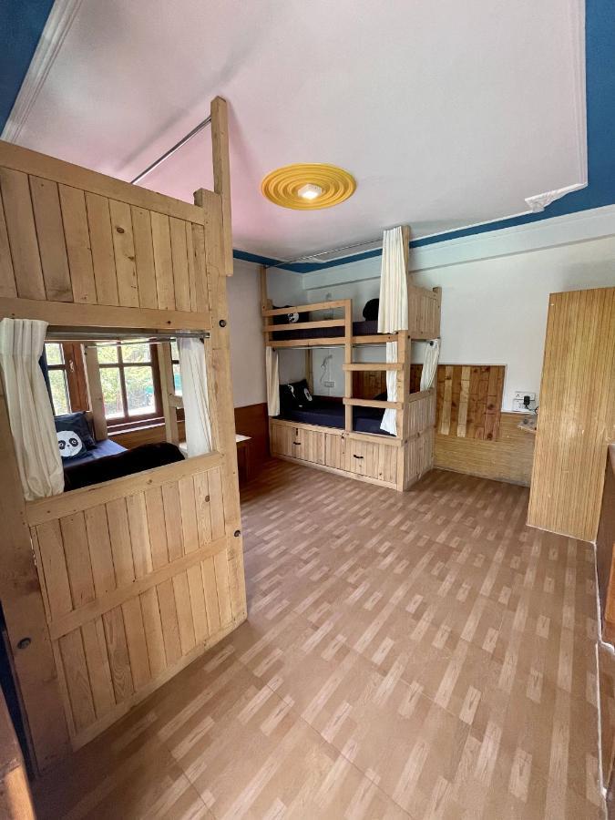 Hostel Sleepy Panda Manāli Zewnętrze zdjęcie
